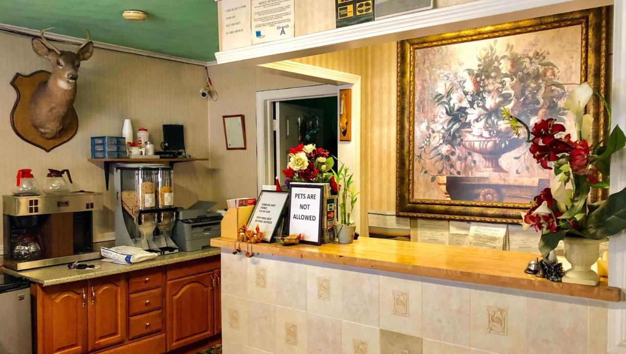 Pleasant Valley Motel West Stockbridge מראה חיצוני תמונה