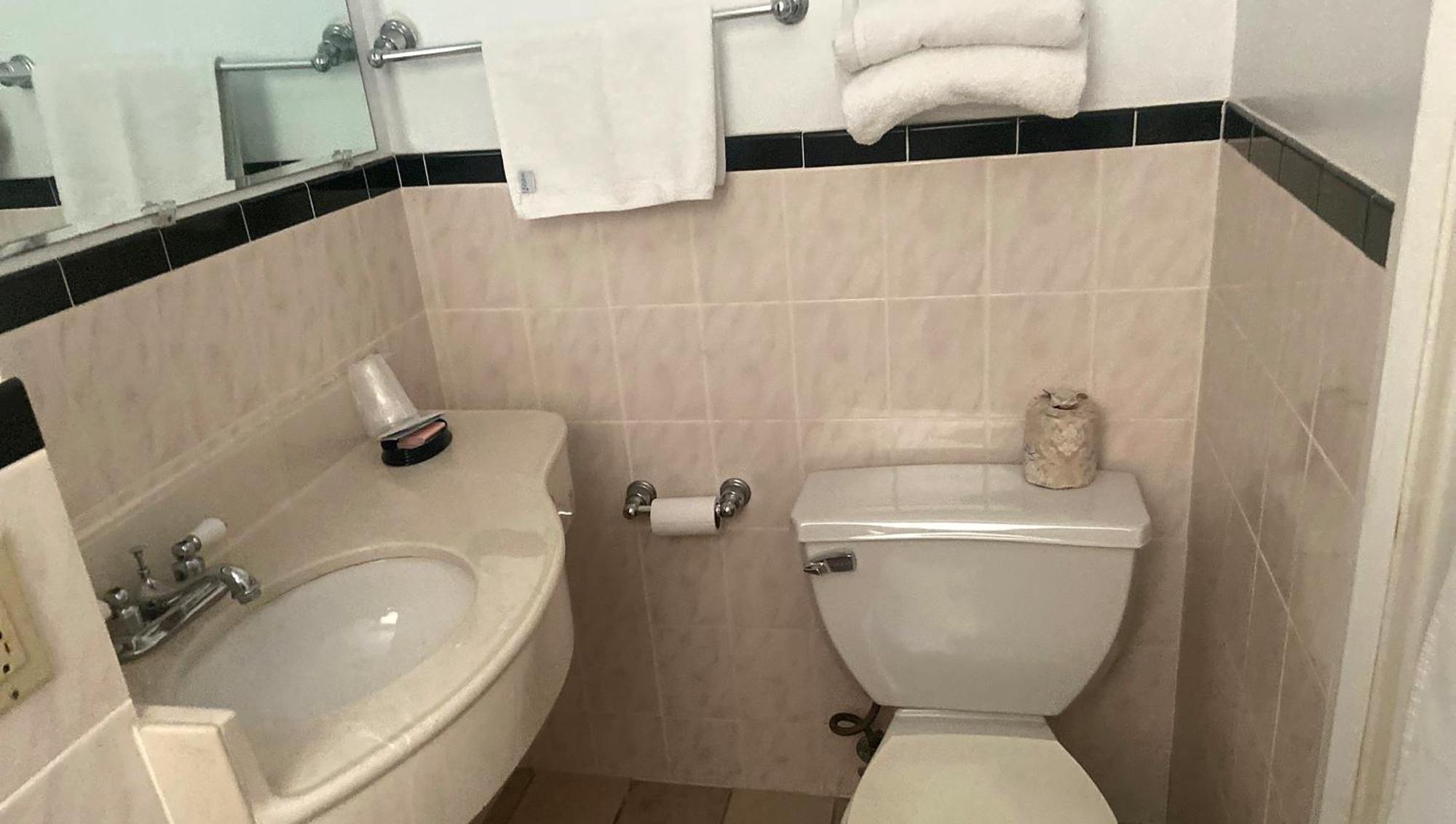 Pleasant Valley Motel West Stockbridge מראה חיצוני תמונה