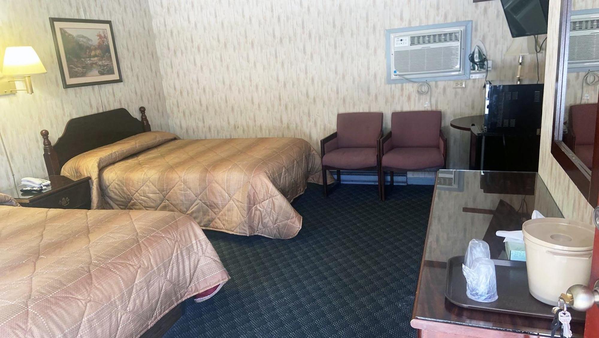 Pleasant Valley Motel West Stockbridge מראה חיצוני תמונה